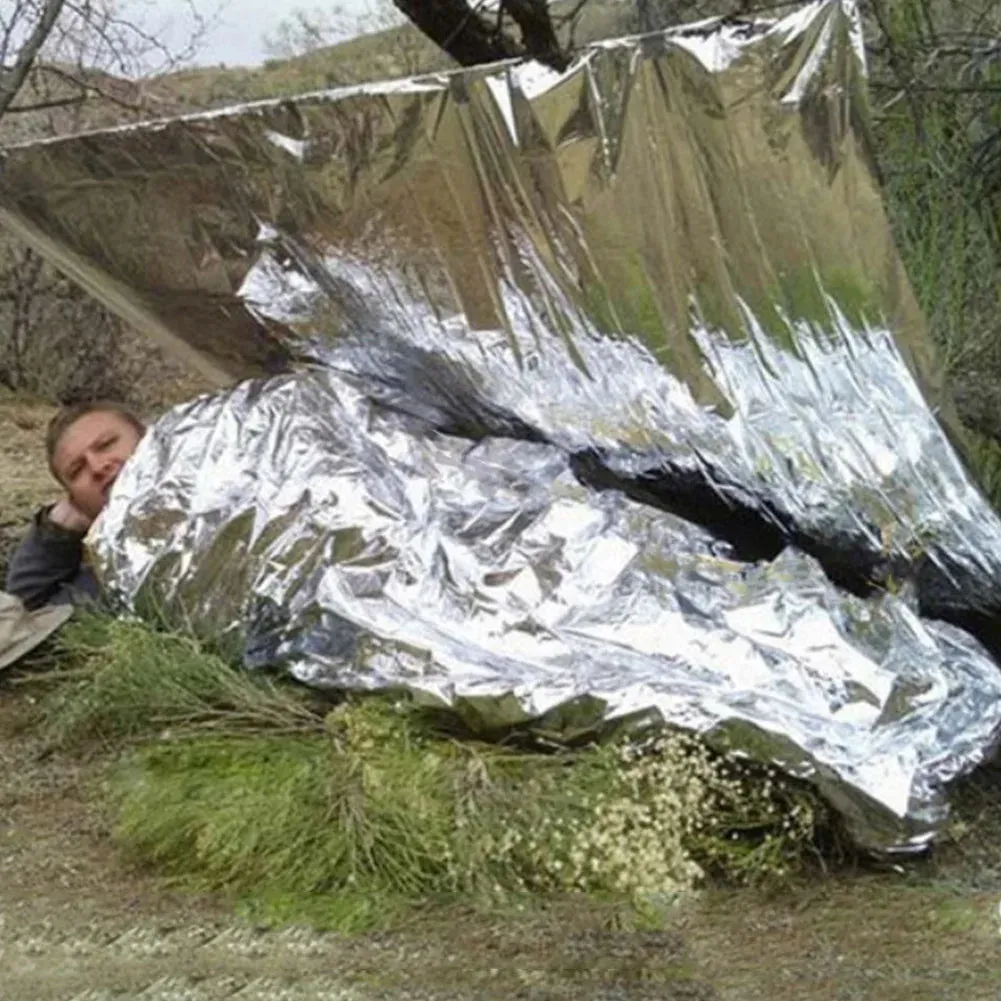 10 to 30 Pieces Emergency Foil Thermal Blanket Set