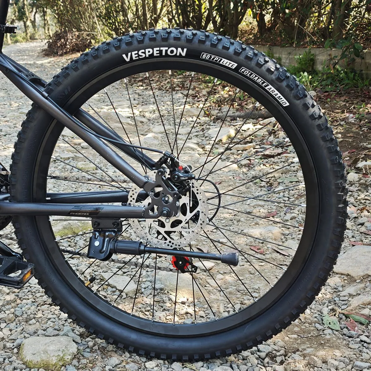 26/27.5/29x2.25 inch Mountain Bike Tire Set 2 Pack 26/27.5/29x2.25 Mountain Bicycle Tires 60TPI Kevlar Foldable and Pair 26/27.5/29 inch Bike Inner Tubes with 2 Pcs Tire Levers
