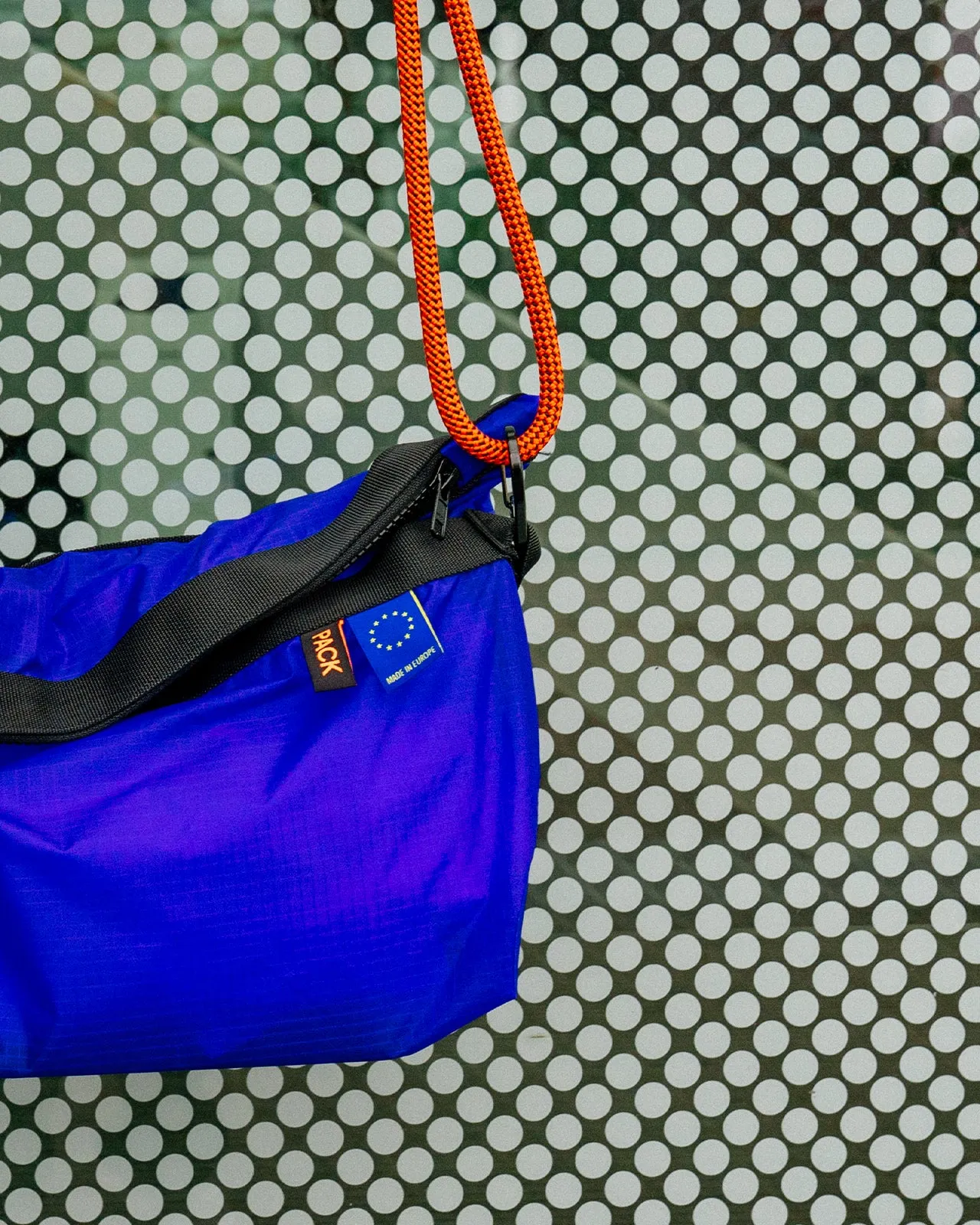 A103 FOLD SLING - MEDIUM - europium blue