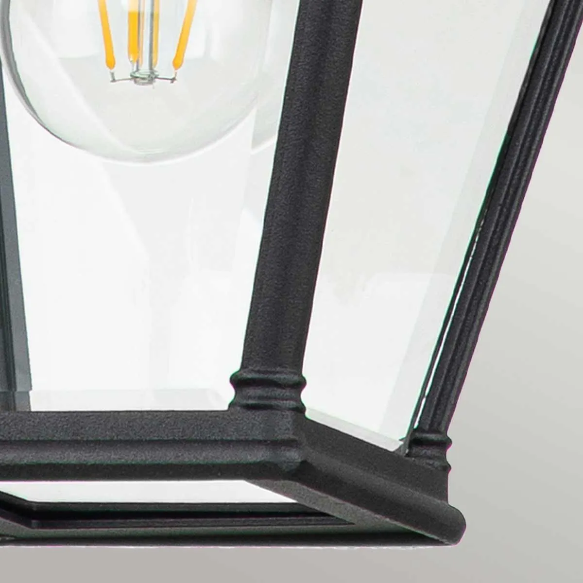 Bayview 1 Light Medium Chain Lantern  | Black