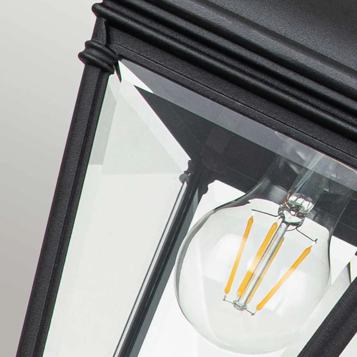 Bayview 1 Light Medium Chain Lantern  | Black