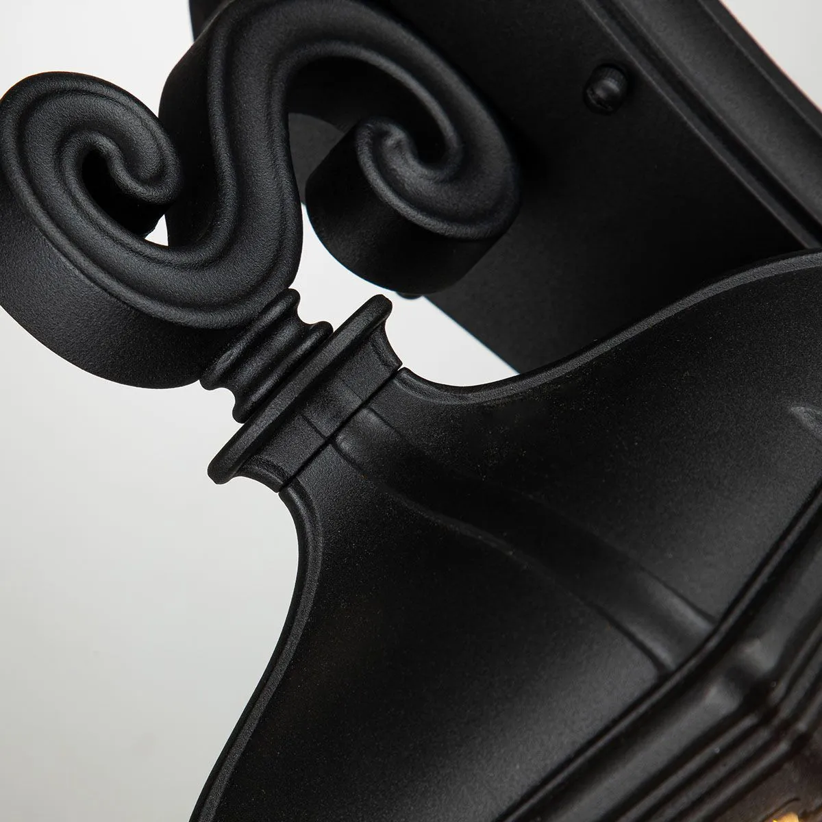 Bayview 1 Light Medium Wall Lantern | Black