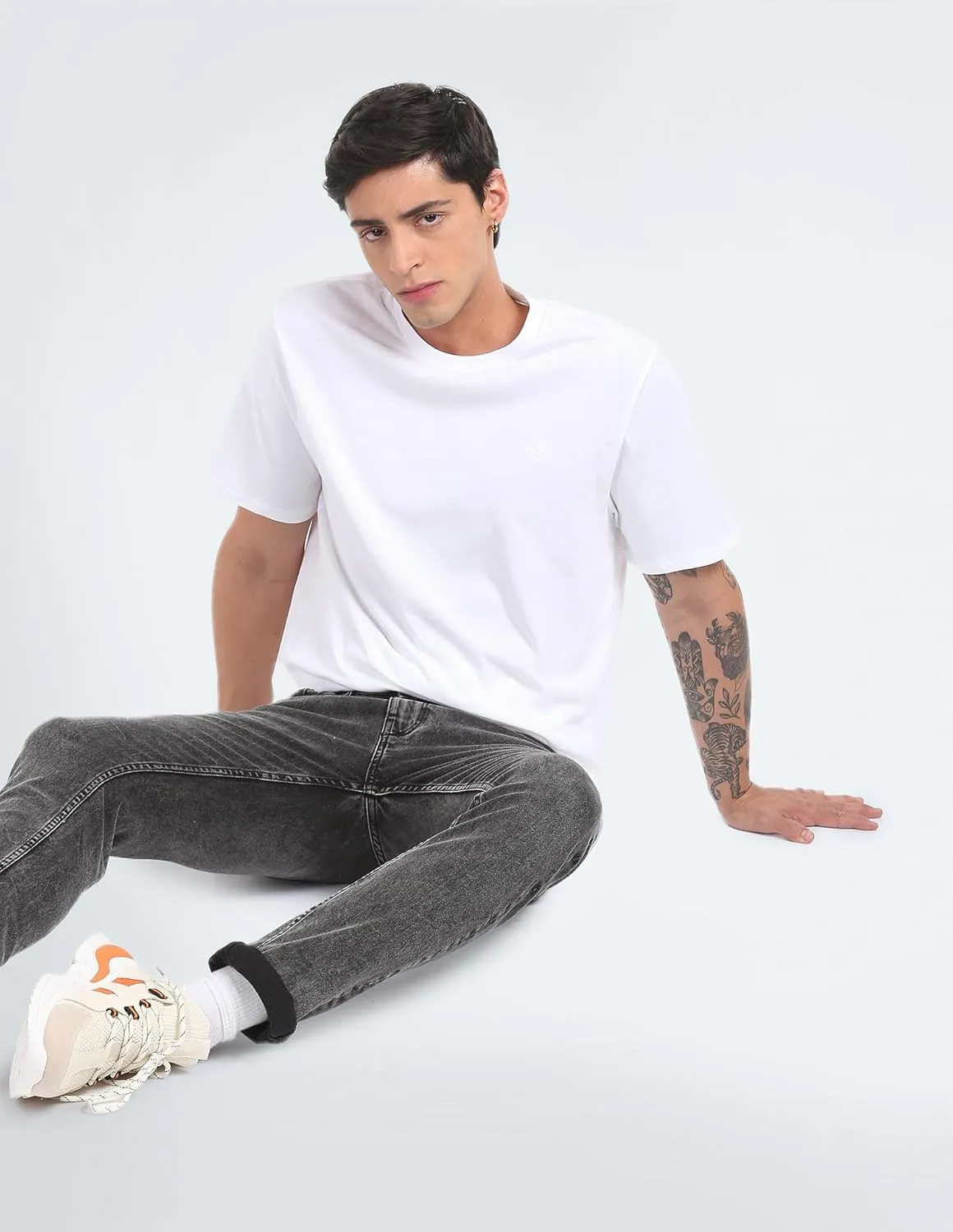 Calvin Klein Men's Smooth Cotton Solid Crewneck T-Shirt
