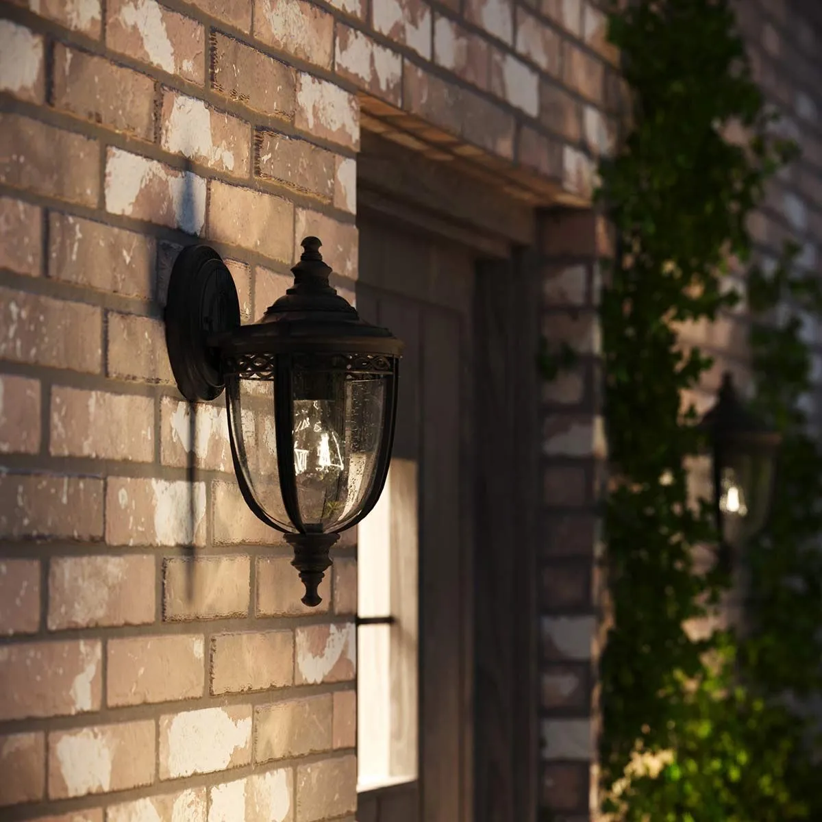 English Bridle 1 Light Small Wall Lantern | Black