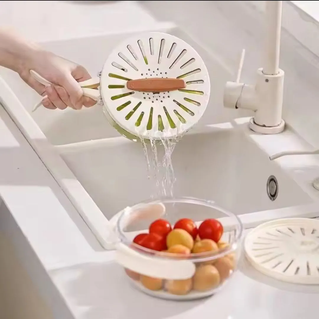 Food drainer with foldable handle