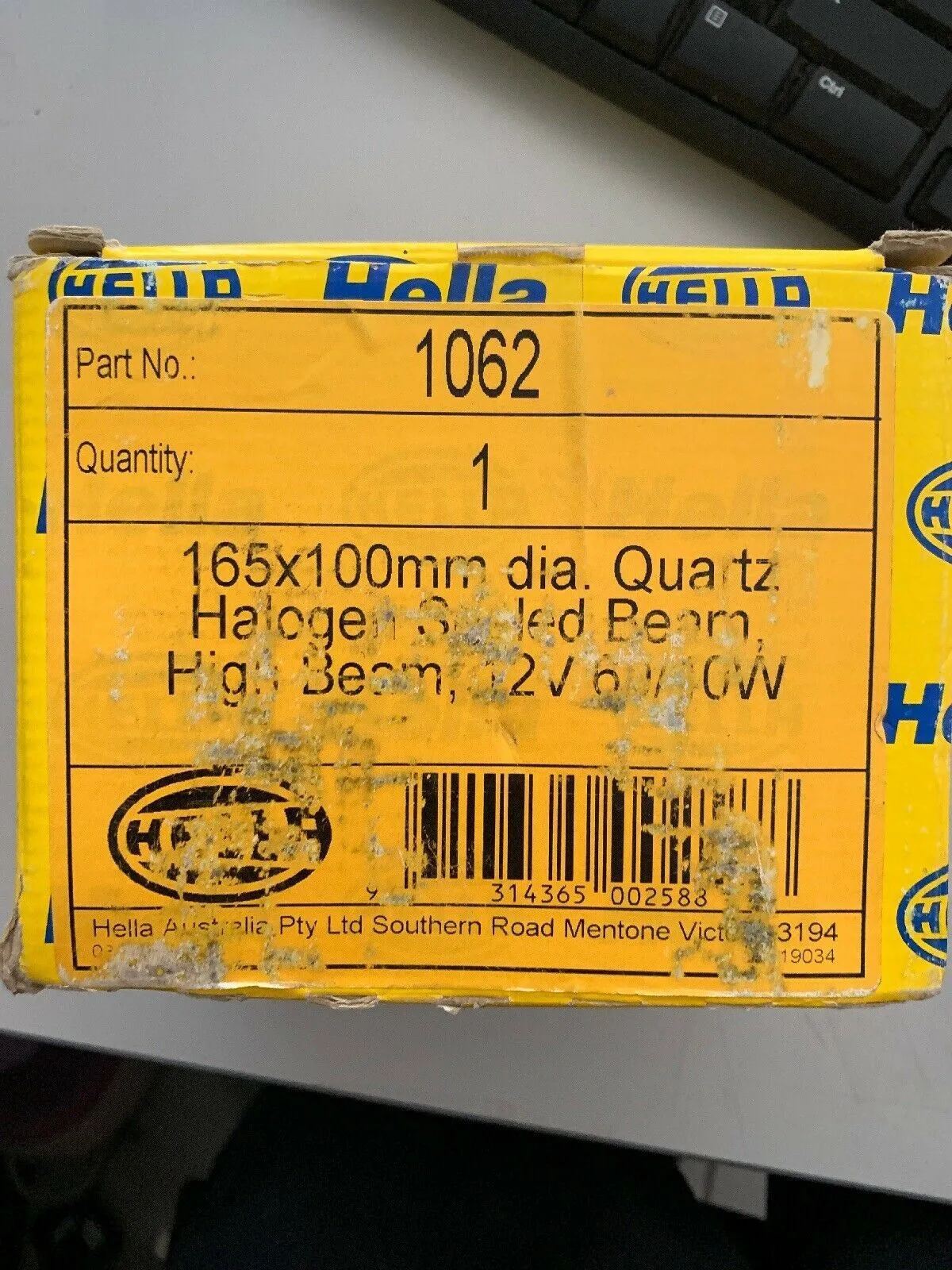 Hella 1062 165mm x 100mm 12V 40/60W Sealed Beam Headlamp