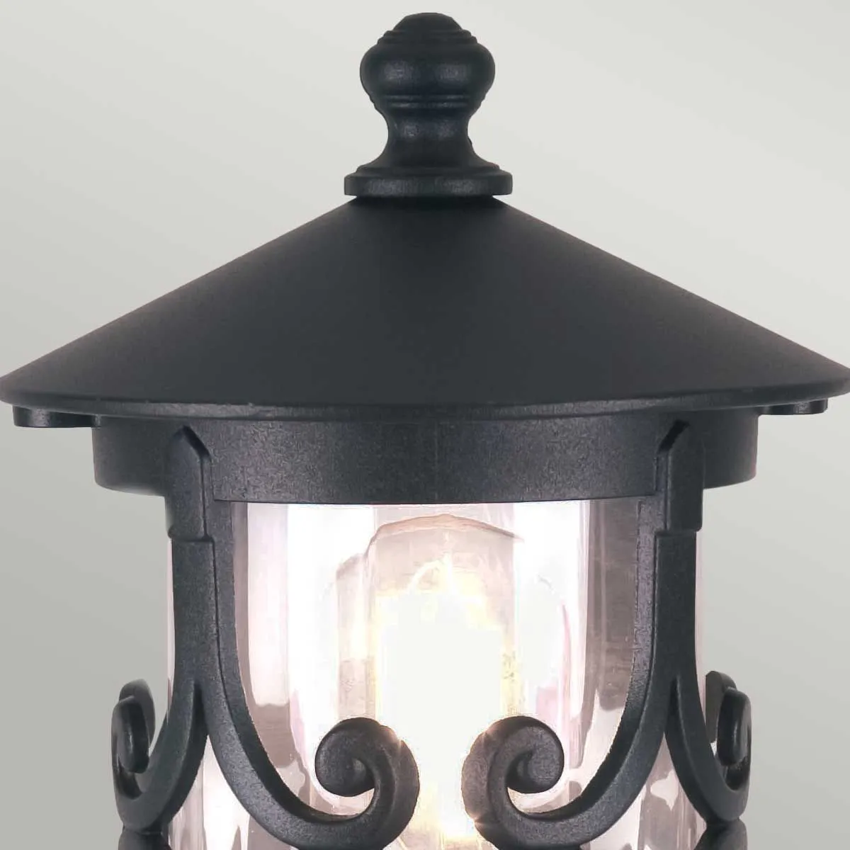 Hereford 1 Light Pedestal Lantern | Black