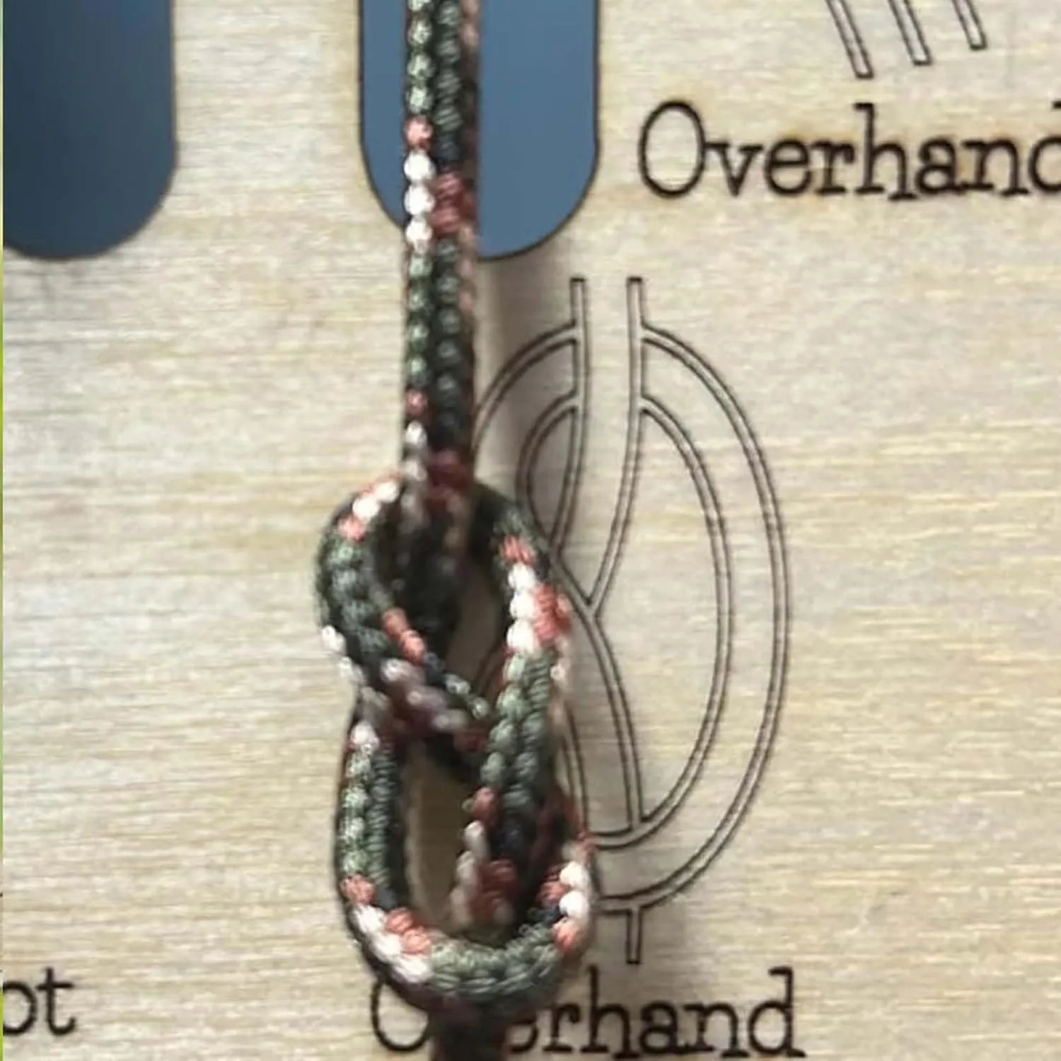 Learn Knot Training Board Kit,16 Popular Knots Practice Board with Guide,Hands-On Paracord Knot Tying Training Tool for Survival, Camping & Outdoor Skills (3, mid)
