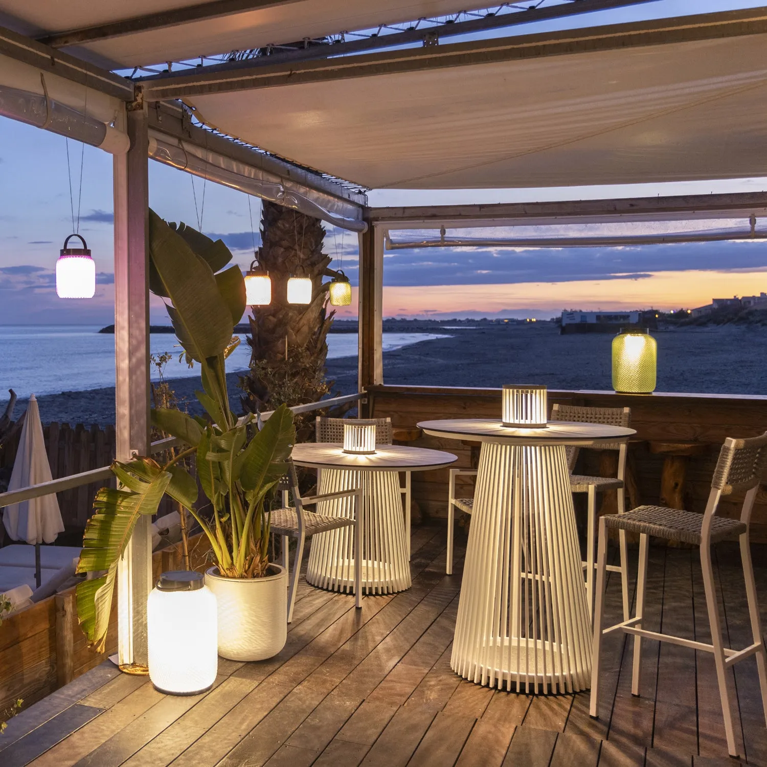 Les Jardins Lolie Solar Lantern