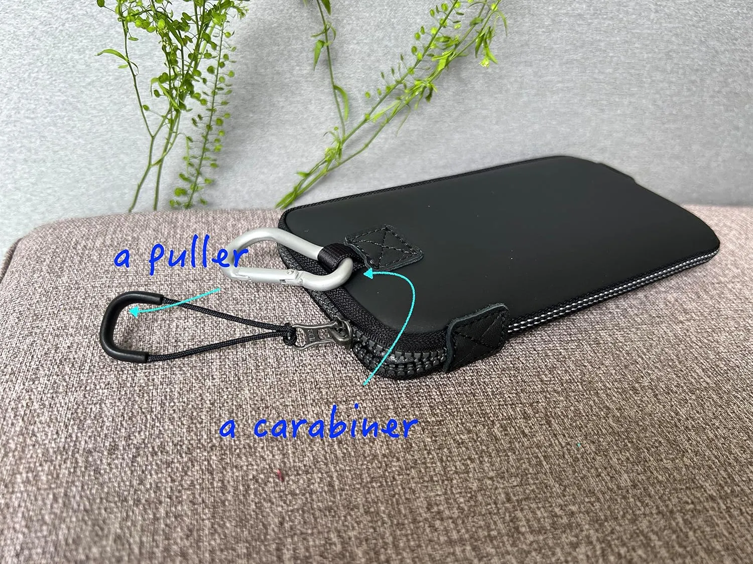 Neoprene Phone Pouch, Lightweight Protective Cellphone Sleeve with Large Zipper Opening, Inner Pocket, Thermal Insulated, Durable Cell Phone Carrier for iPhone & Smartphones [ Carbon]
