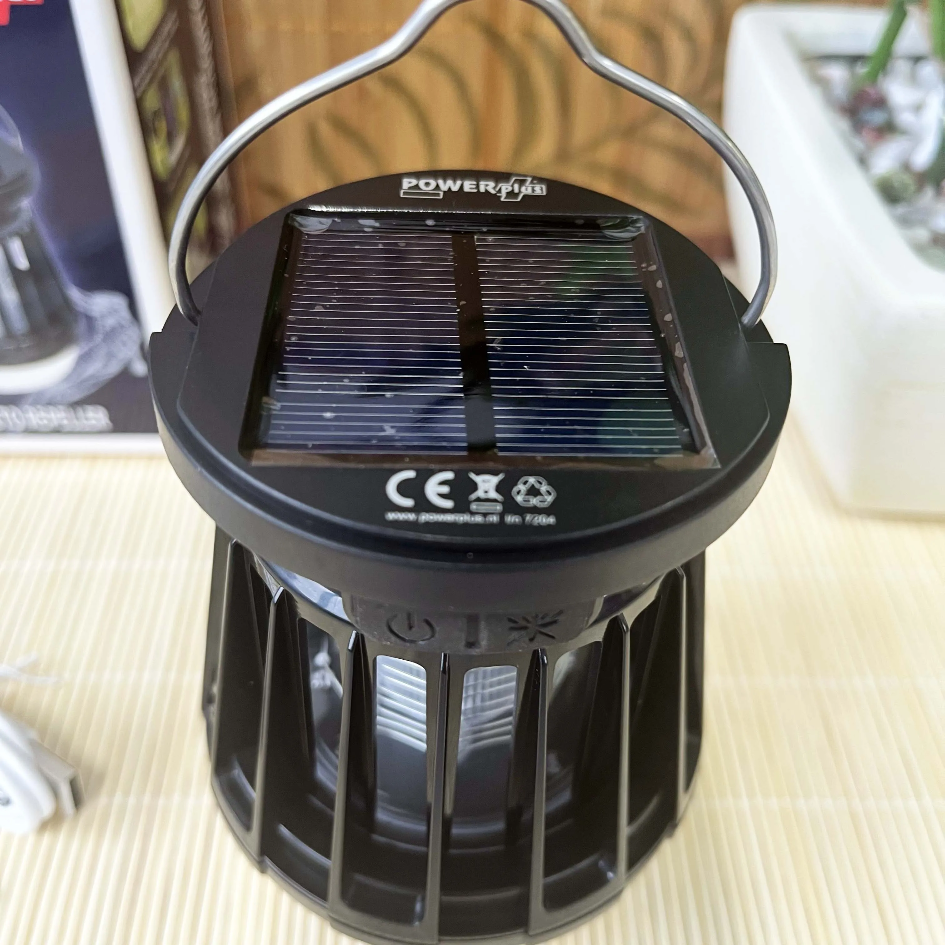 POWERplus Fly LED Camping Light & Mosquito Repeller