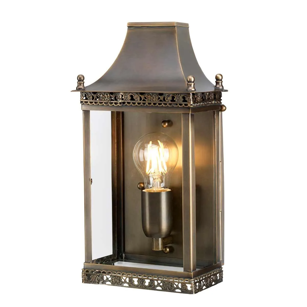 Regents Park 1 Light Wall Lantern - Brass | Aged Brass